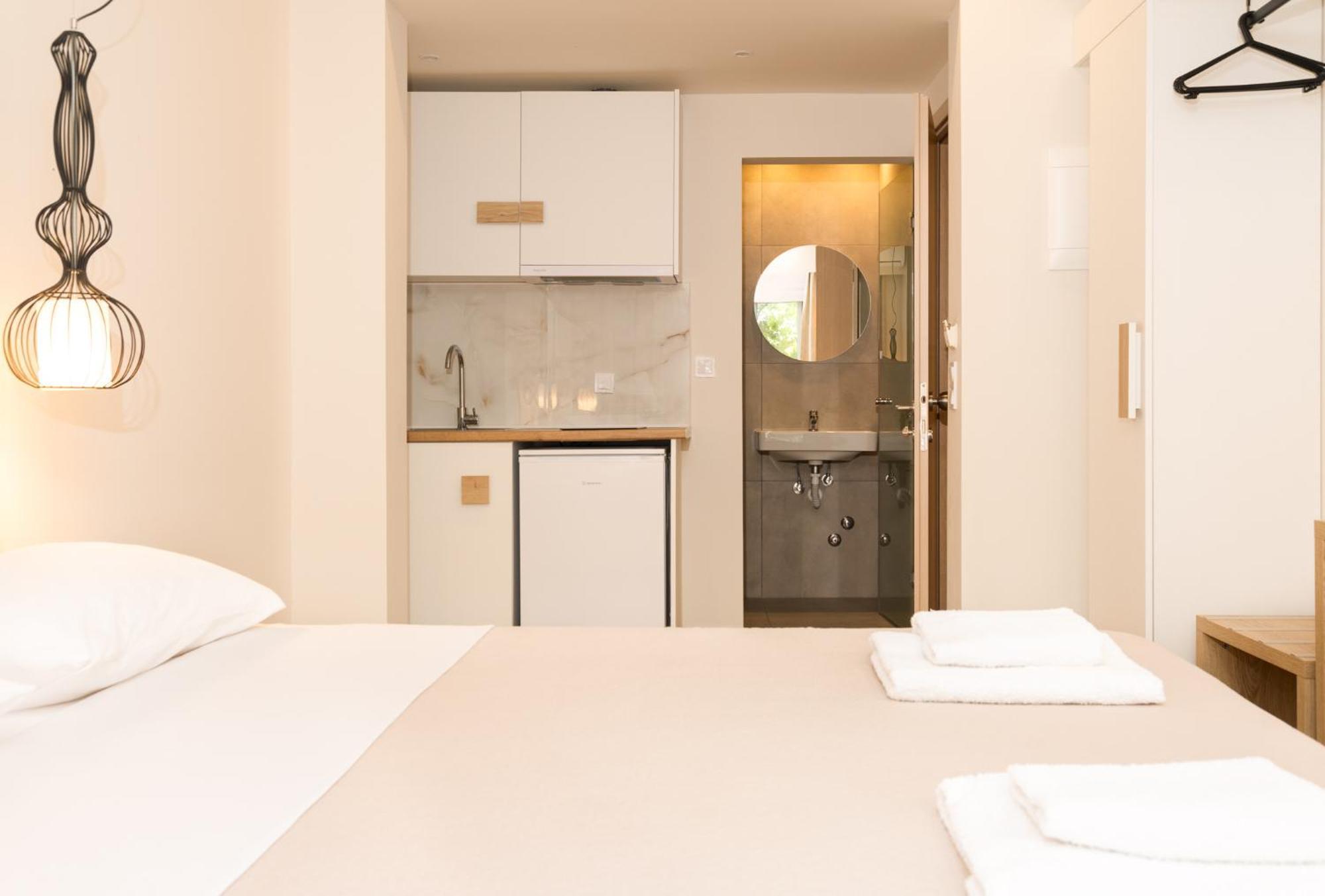Mystery Suites And Apartments Néoi Póroi Luaran gambar